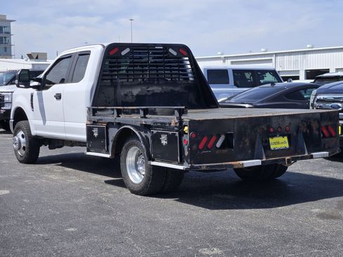 Used 2019 Ford F350 XL w/ XL Value Package image 6