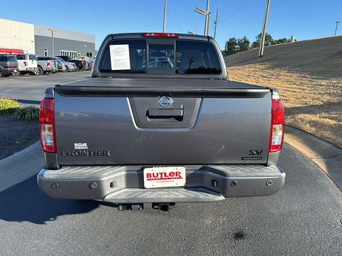Used 2018 Nissan Frontier SV w/ Value Truck Package image 4