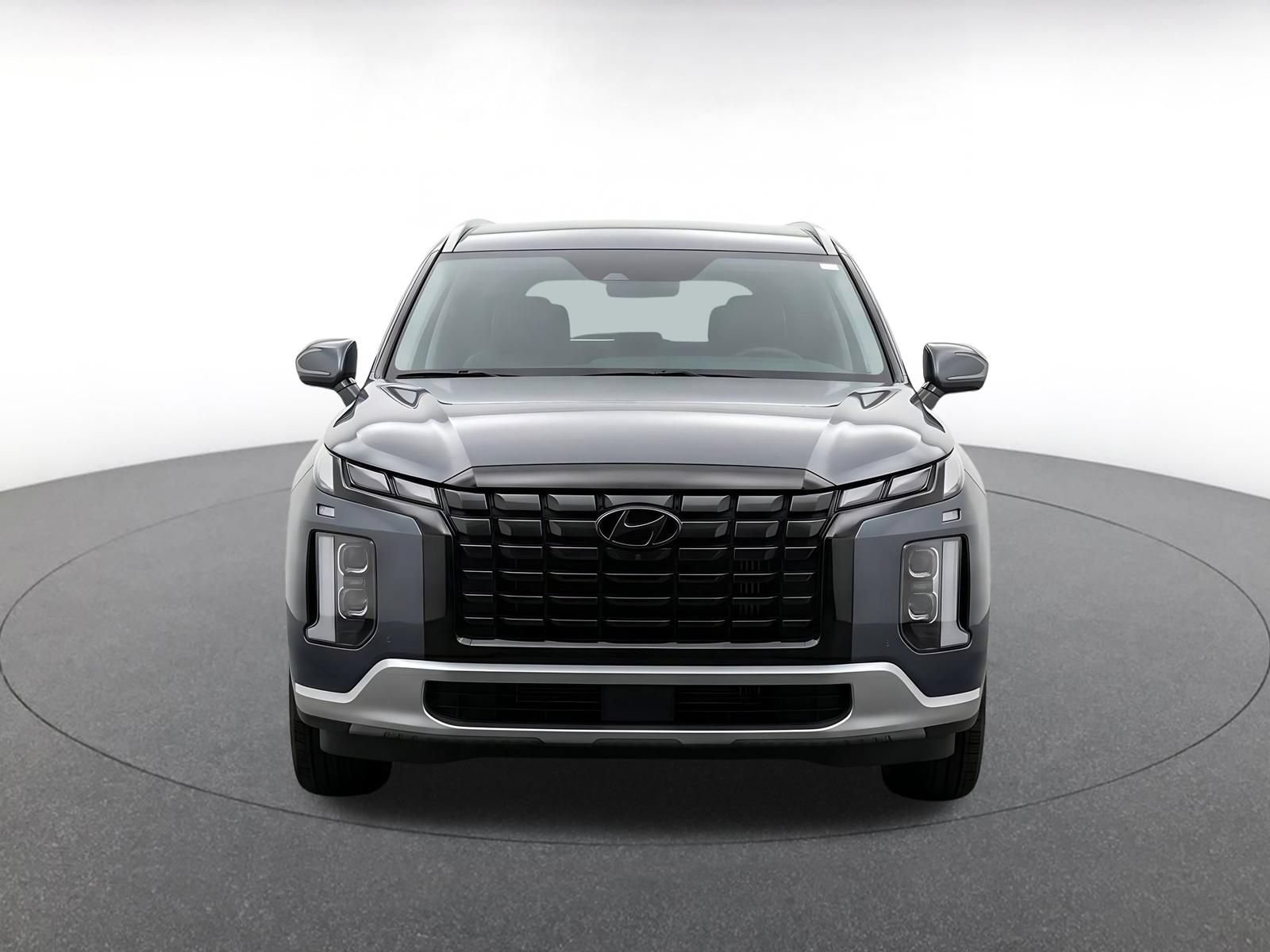 Used 2025 Hyundai Palisade SEL FWD image 2