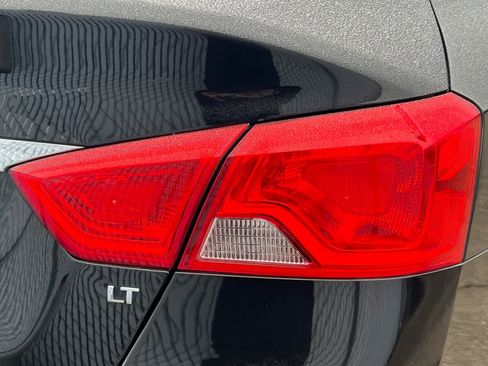 Used 2015 Chevrolet Impala LT image 17