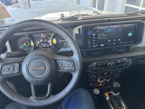 Used 2025 Jeep Wrangler Unlimited Sport S 4xe image 15