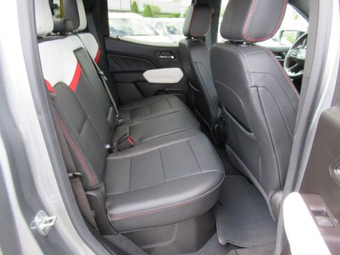 Used 2024 GMC Canyon AT4X AWD/4WD image 33