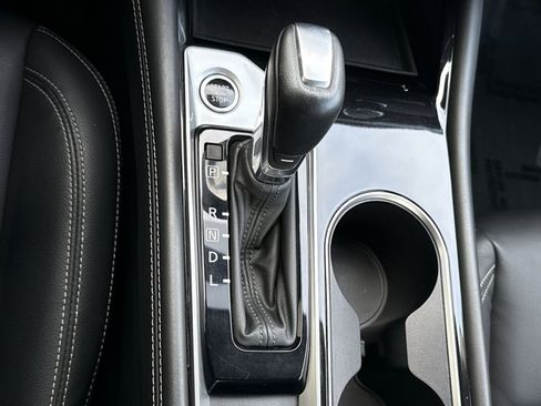 Used 2020 Nissan Altima 2.5 Platinum image 22