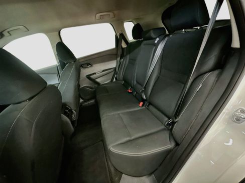 Used 2023 Nissan Rogue S AWD/4WD image 28