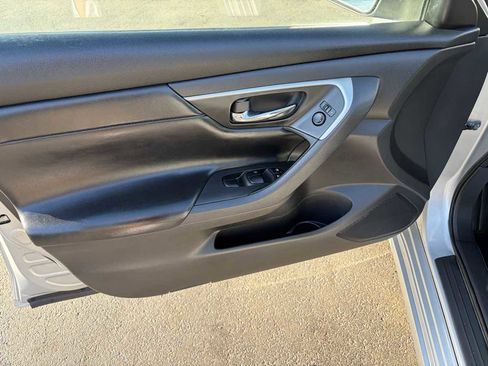 Used 2015 Nissan Altima 2.5 S w/ Special Edition Package FWD image 16