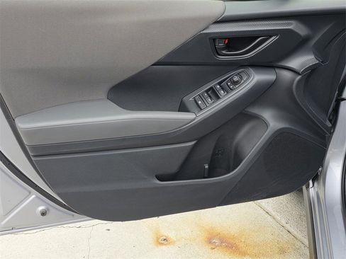 Used 2024 Subaru Crosstrek 2.0i image 32