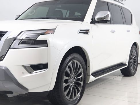 Used 2024 Nissan Armada Platinum w/ Captain's Chairs Package image 22