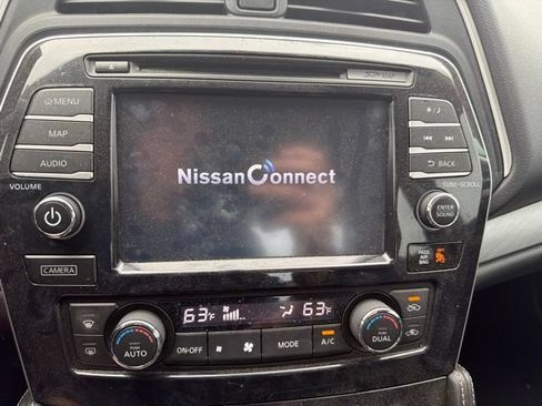 Used 2017 Nissan Maxima 3.5 SV FWD image 10