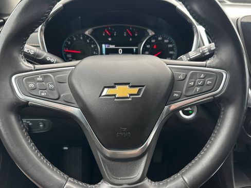 Used 2018 Chevrolet Equinox Premier image 24