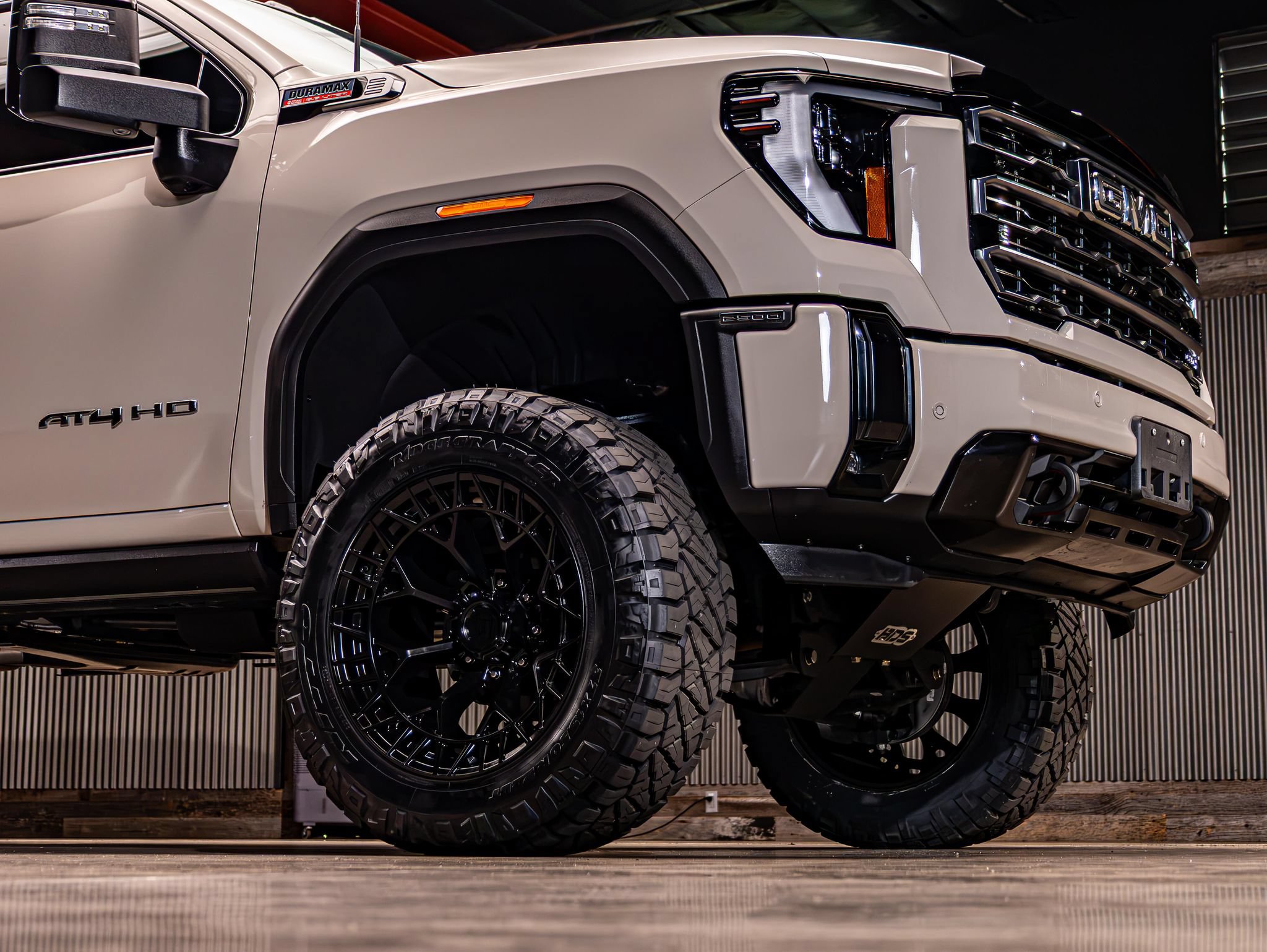 Used 2026 GMC Sierra 2500 AT4 w/ AT4 Premium Plus Package AWD/4WD image 16