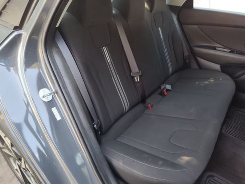 Used 2023 Hyundai Elantra SEL w/ Convenience Package FWD image 31