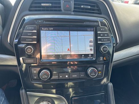 Used 2018 Nissan Maxima 3.5 SV image 11