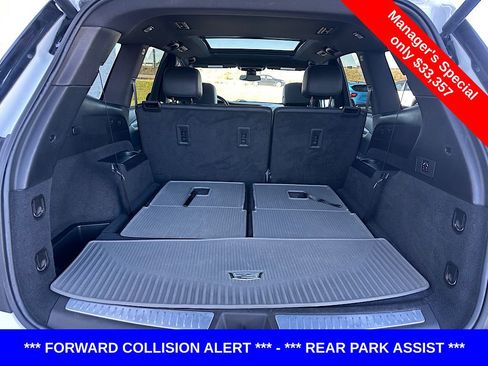 Used 2023 Cadillac XT6 Luxury image 7