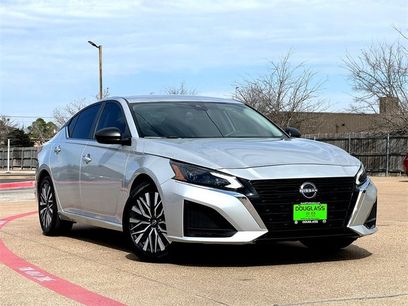 Used 2024 Nissan Altima 2.5 SV