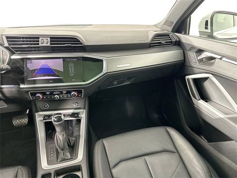 Used 2024 Audi Q3 2.0T Premium image 26
