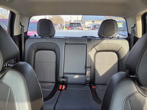 Used 2015 Chevrolet Colorado Z71 w/ LPO, Bed Protection Package image 24