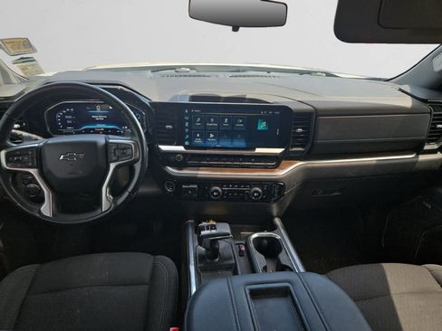 Used 2022 Chevrolet Silverado 1500 RST w/ Convenience Package II AWD/4WD image 10