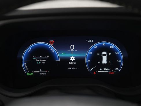 Used 2025 Toyota Sienna Limited image 28