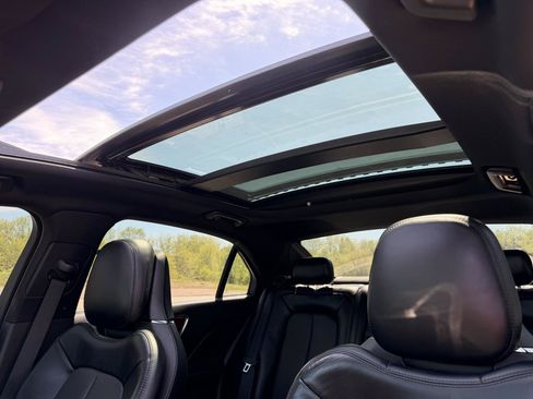 Used 2017 Lincoln Continental Reserve AWD/4WD image 40