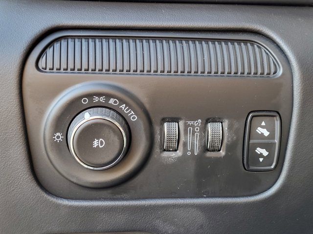 Certified 2023 Jeep Grand Wagoneer Series II AWD/4WD image 9