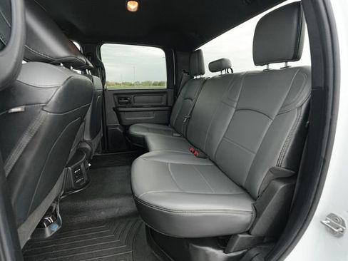 Used 2023 RAM 3500 Tradesman w/ Chrome Appearance Group AWD/4WD image 19