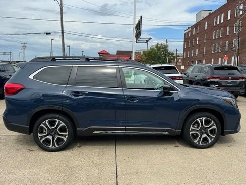 Used 2024 Subaru Ascent Limited w/ Technology Package AWD/4WD image 7