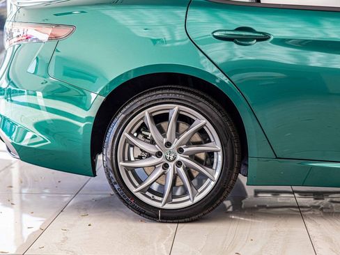 New 2025 Alfa Romeo Giulia AWD image 11