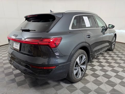 Used 2024 Audi Q8 e-tron Premium Plus w/ Premium Plus Package AWD/4WD image 9