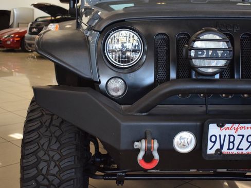 Used 2014 Jeep Wrangler Unlimited Sport w/ Quick Order Package 24S AWD/4WD image 16