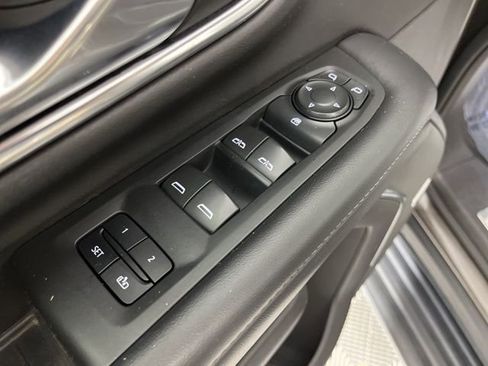 Used 2021 Chevrolet Tahoe LT image 34