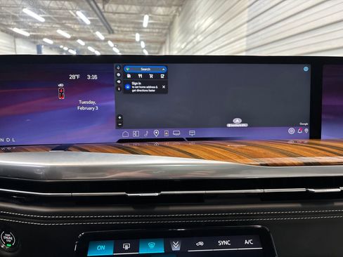 Used 2025 Cadillac Escalade Sport Platinum image 18