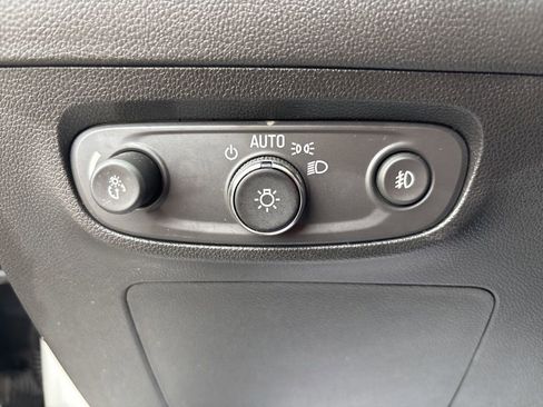Used 2023 Buick Encore GX Preferred w/ Cold Weather Comfort Package FWD image 24