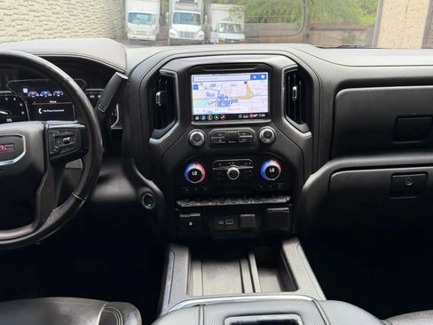 Used 2020 GMC Sierra 1500 AT4 w/ AT4 Premium Package AWD/4WD image 19