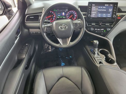 Used 2022 Toyota Camry XSE image 12