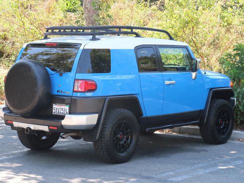 Used 2007 Toyota FJ Cruiser 4WD image 15