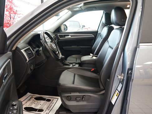Used 2018 Volkswagen Atlas SEL AWD/4WD image 27
