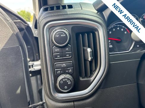 Used 2021 Chevrolet Silverado 1500 LT AWD/4WD image 19