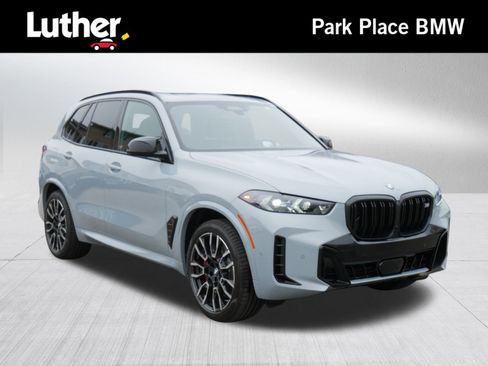 New 2026 BMW X5 M60i image 1