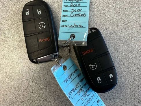 Used 2019 Jeep Compass Latitude image 33