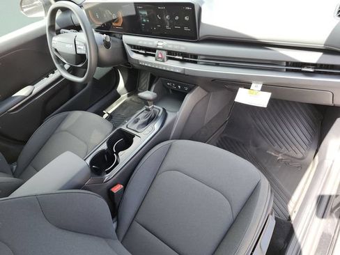 New 2026 Kia K4 FWD image 14