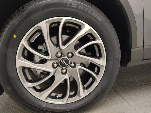 Used 2022 Lincoln Corsair FWD w/ Equipment Group 101A image 31