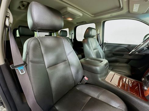 Used 2013 Chevrolet Tahoe LTZ image 31