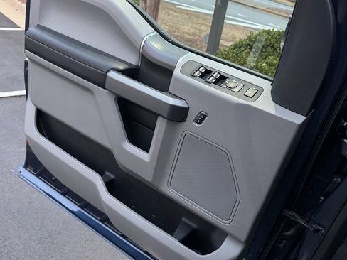 Used 2017 Ford F250 XLT w/ XLT Premium Package image 33