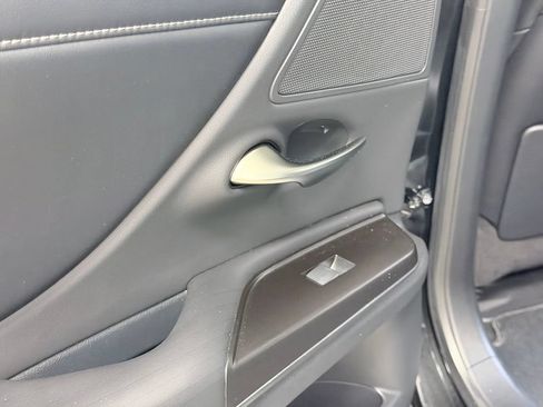 Used 2019 Lexus ES 350 w/ Accessory Package 2 FWD image 17