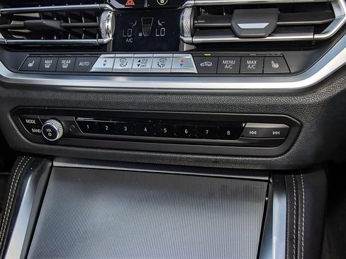 Used 2022 BMW M440i Coupe w/ Premium Package image 29