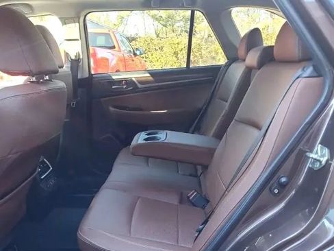 Used 2019 Subaru Outback 3.6R Touring w/ Popular Package #3A image 10