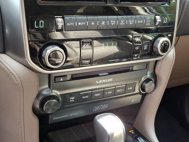 Certified 2023 Lexus GX 460 Luxury w/ Sport Design Package AWD/4WD image 18