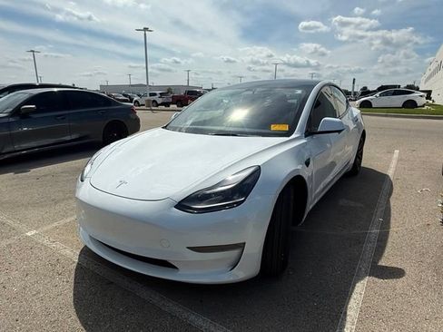 Used 2023 Tesla Model 3 Standard Range RWD image 3