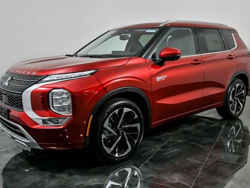 New 2025 Mitsubishi Outlander SEL image 5