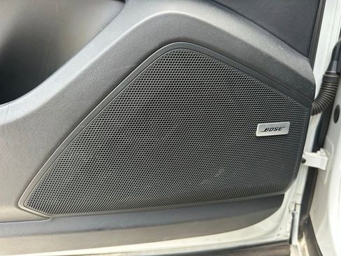 Certified 2019 Porsche Cayenne Turbo AWD/4WD image 20